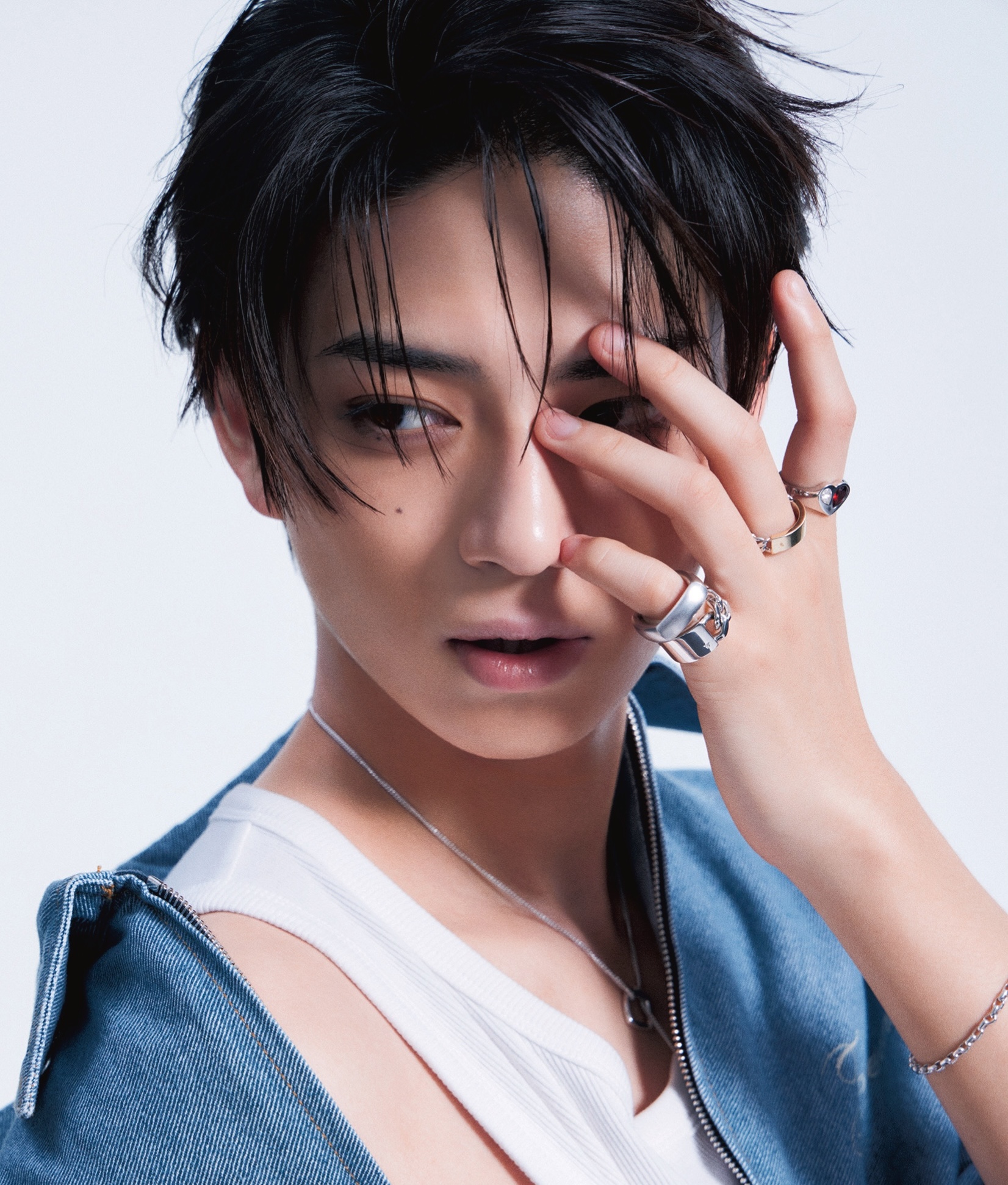 ViVi  –  岩瀬洋志  KEN YOSHIMURA HAIR